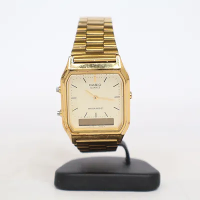 Armbandsur (AQ-230) från Casio