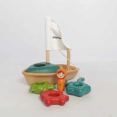 Toy boat (Green, Multicolored) from Plan Toys