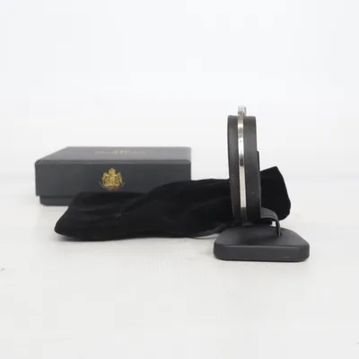 Armband (Omega) från Skultuna Okänd metall