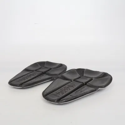 Ryggskydd (Svart) från Büse