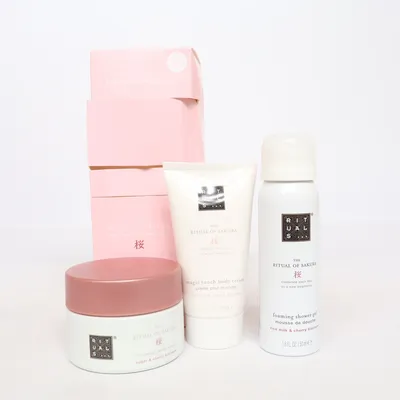 Hudvårdsset (Rosa, Vit) från Rituals