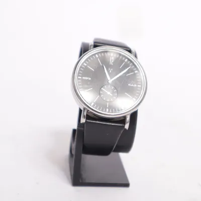 Armbanduhr (Schwarz, Silber) von TCM
