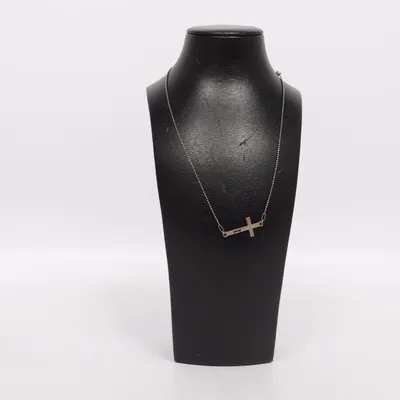 Halsband (Silverfärgad) Okänd metall