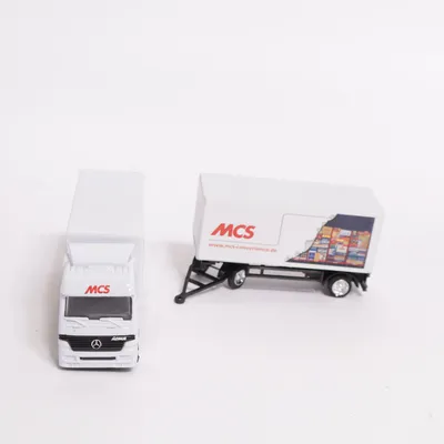 Voiture jouet (Actros) de Mercedes-Benz