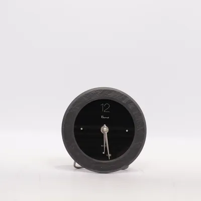 Table clock (Black) from Vaerst