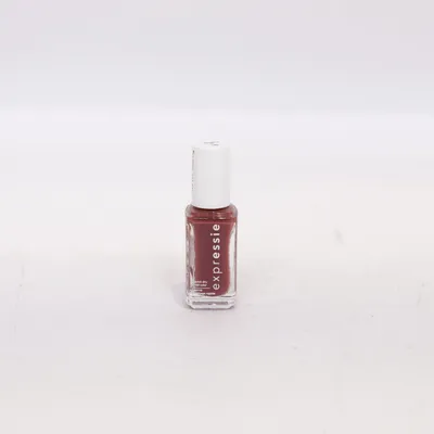 Nagellack (VERNIS) från Essie