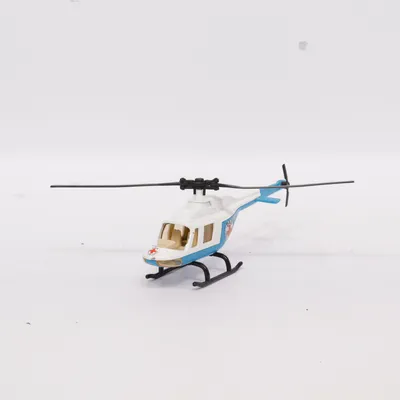 Leksaksflygplan (Vit, Blå, Svart) från Maisto