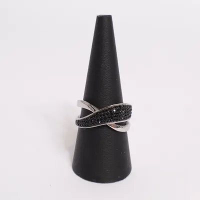 Ring (Luna) från Luna Okänd metall