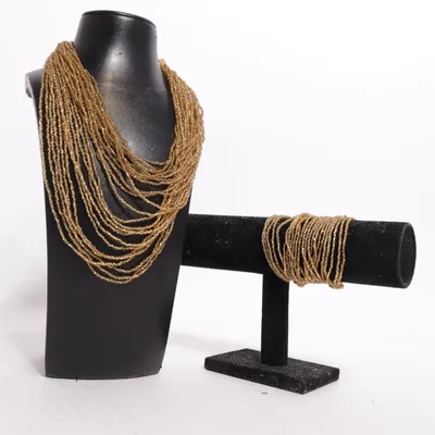 Jewelry set (Gold) Unknown metal