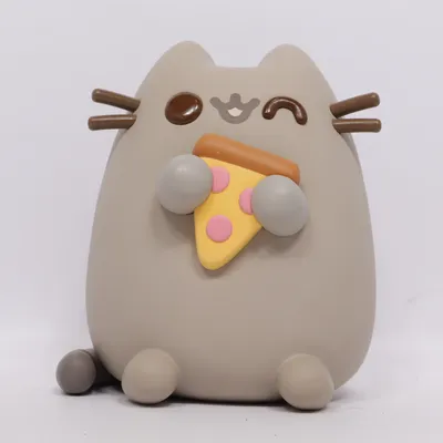 Toy figurine (Gray, Multicolored) from Pusheen