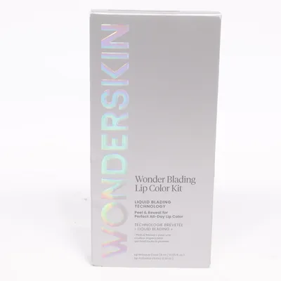 Makeup set (Wonder Blading Lip Color Kit) from Wonderskin