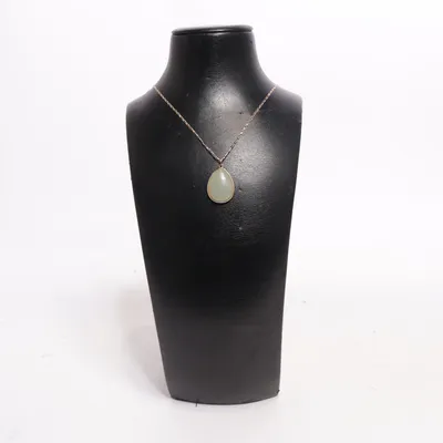 Collier (Or, Vert) Métal inconnu