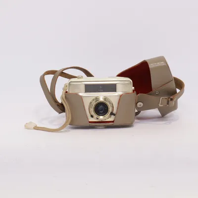 Appareil photo compact analogique (Optik) de Meyer