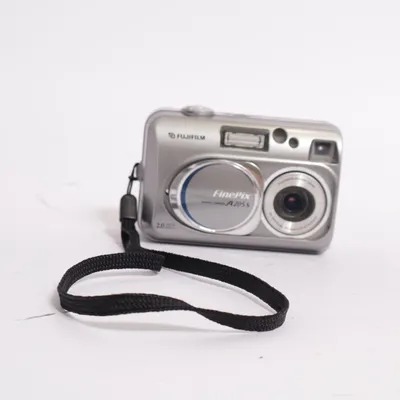 Digital compact camera (Finepix A205s) from Fujifilm