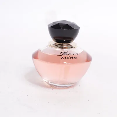 Eau de Parfum (She Is Mine) from La Rive