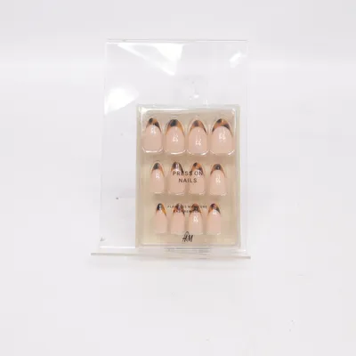 Press on nails (Beige, Brown) from H&M