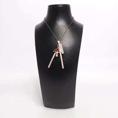Halsband (Röd, Rosa, Silverfärgad) från Adelheid Okänd metall