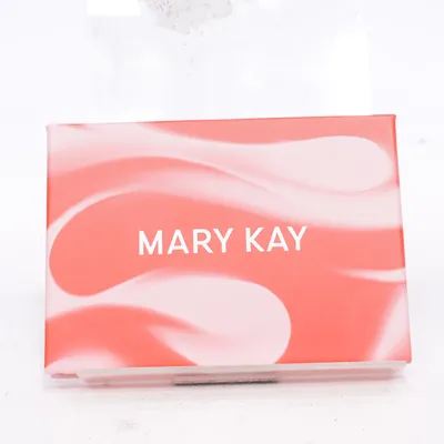 Ögonskuggspalett (Outer Glow Eye Shadow Palette) från Mary Kay