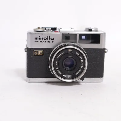 Analog kompaktkamera (Hi-Matic F) från Minolta