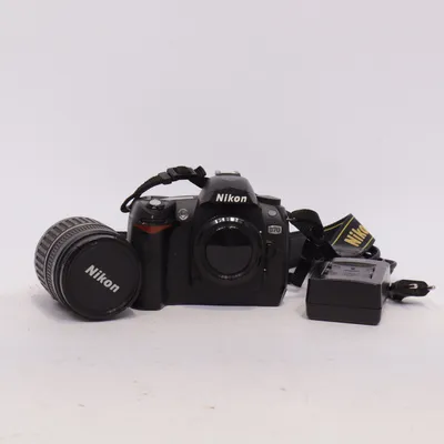 DSLR camera (D70) from Nikon