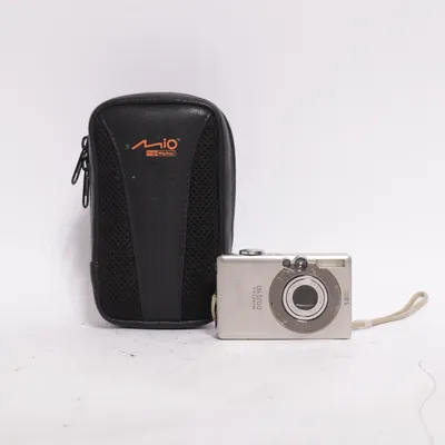 Digital kompaktkamera (Ixus 50) från Canon