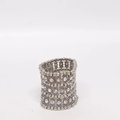 Armband (Silverfärgad) Okänd metall