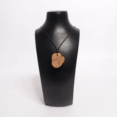 Collier (Marron) Métal inconnu