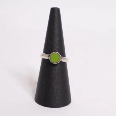 Ring (Silver, Green) Unknown metal
