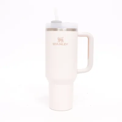 Termosmugg (Quencher H2.0 Flowstate Tumbler) från Stanley