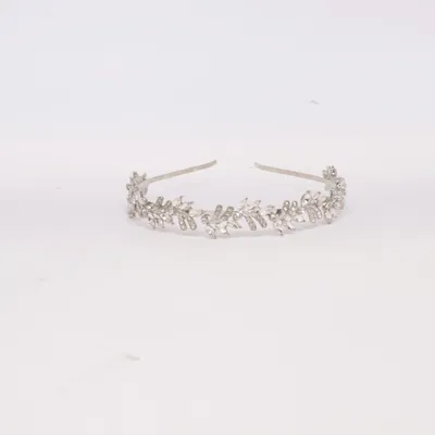 Tiara (Silverfärgad)