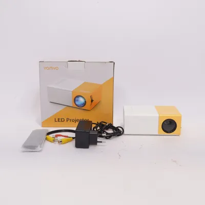Projector (YG300 Pro) from Vamvo