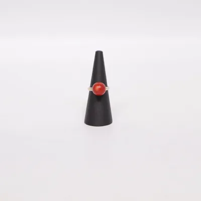 Ring (Röd) Okänd metall