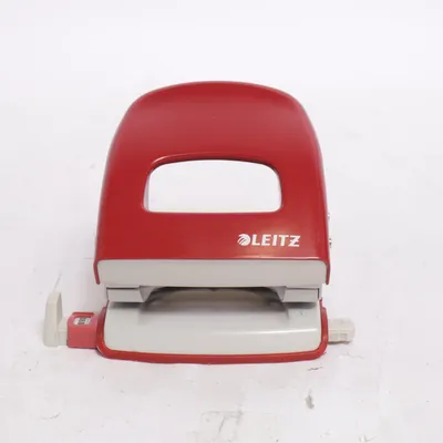 Perforatrice (888) de Leitz
