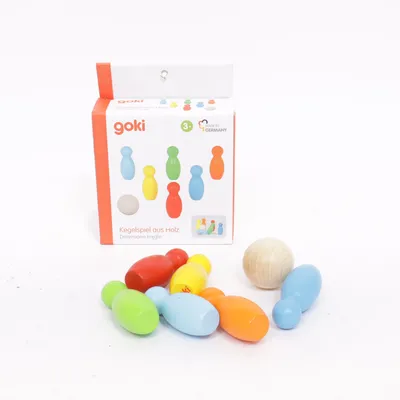 Outdoor games (Kegelspiel Aus Holz) from Goki