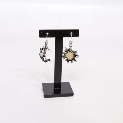 Örhängen (Silverfärgad) från Lovisa Okänd metall