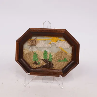 Embroidered wall hanging (Brown, Multicolored)