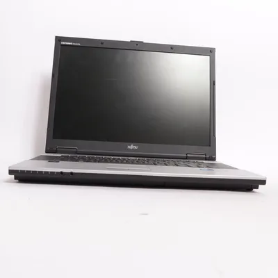 Laptop (Esprimo Mobile Z17M3.0) från Fujitsu