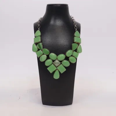 Necklace (Green) Unknown metal