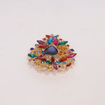 Brooch (Gold, Multicolored) Unknown metal
