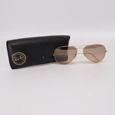 Solglasögon (RB3025) från Ray-Ban