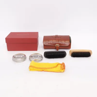 Shoe polish (Brown, Green, Yellow) from Daines & Hathaway