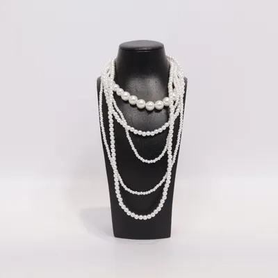 Halsband (Vit) Okänd metall