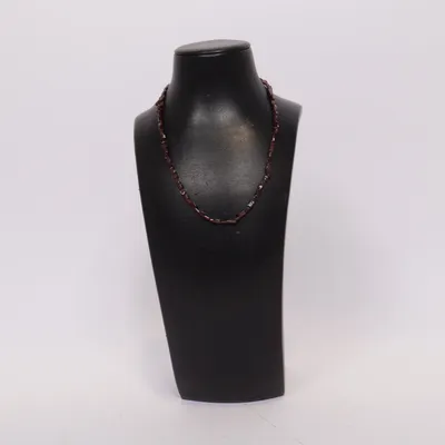 Halsband (Röd) Okänd metall