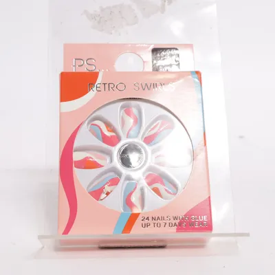 Kunstnagels (Retro Swirls) van Primark