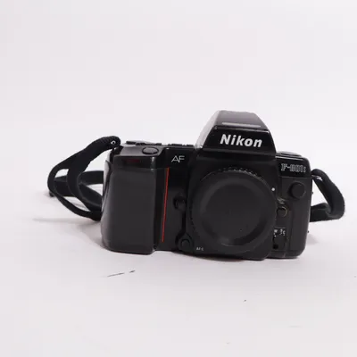 Analog systemkamera (F-801s) från Nikon