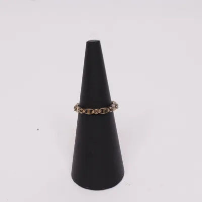 Ring (Silverfärgad) Okänd metall