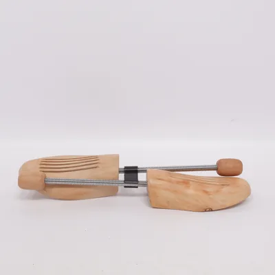 Shoe tree (Brown)