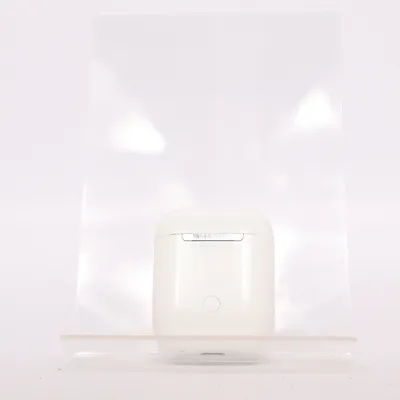 AirPods (2ND GEN) fra Apple
