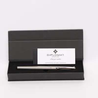 Reservoarpenna (Silverfärgad)