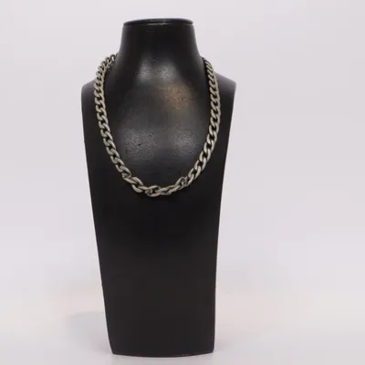 Halsband (Grå) Okänd metall
